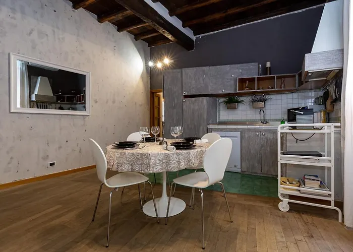Quattro Cantoni R-home Ferienhaus Rom