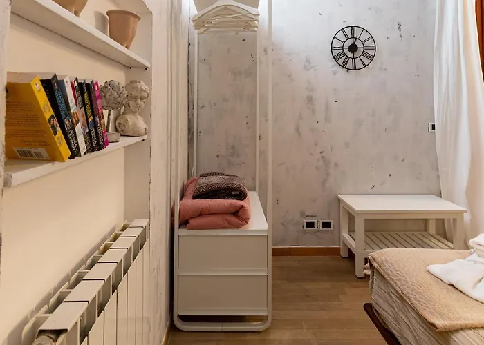 Quattro Cantoni R-home Ferienhaus Rom