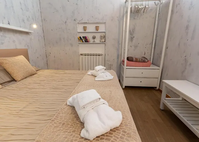 Quattro Cantoni R-home Rom